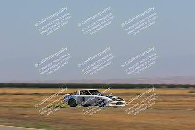 media/May-21-2022-VARA (Sat) [[2ae38a3649]]/group 4/Flag race club corner/